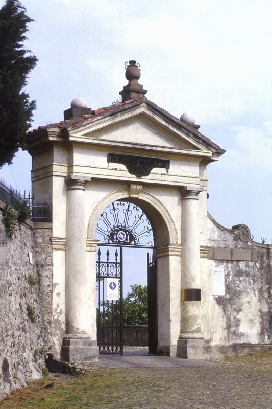 <p> Porta Romana</p>